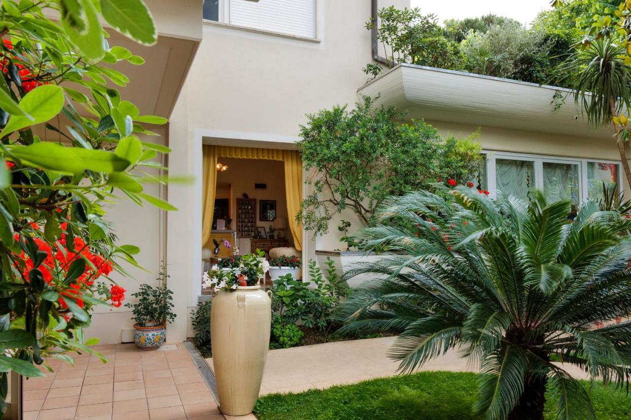 Sylvia Hotel Lido di Camaiore